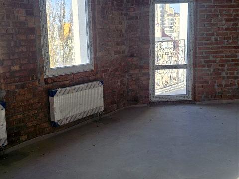 комерційна за адресою Саксаганського вул., 80