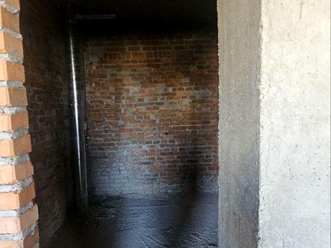 комерційна за адресою Саксаганського вул., 80