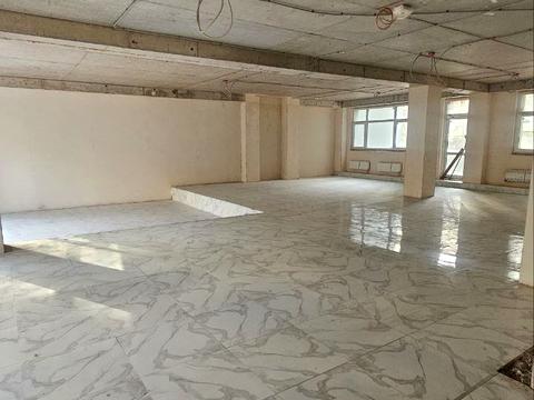 комерційна за адресою Саксаганського вул., 80