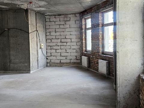 комерційна за адресою Саксаганського вул., 80