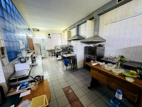 комерційна за адресою Пилипа Орлика вул., 3А