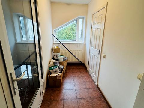 комерційна за адресою Пилипа Орлика вул., 3А