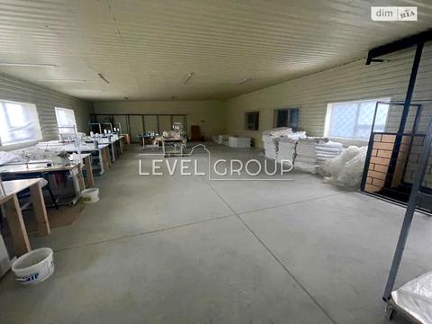 комерційна за адресою Празька вул., 3