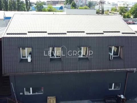 комерційна за адресою Празька вул., 3