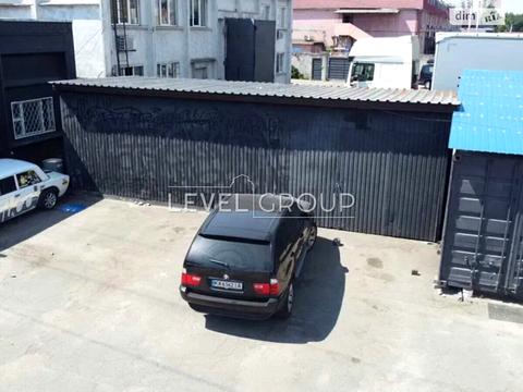 комерційна за адресою Празька вул., 3