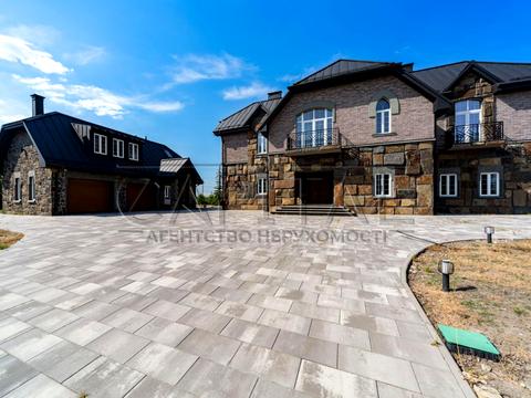 будинок за адресою с. Козин, Монашинська вул., 3