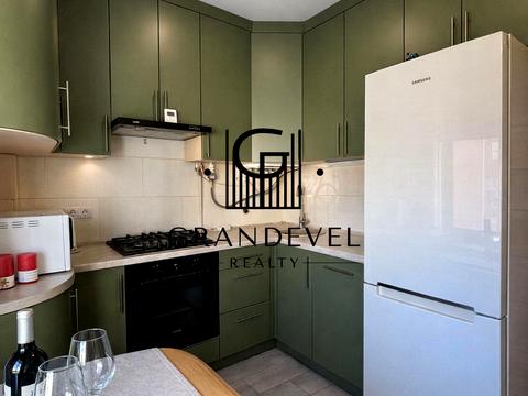 квартира за адресою Подільська вул., 1