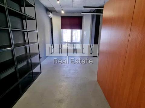 комерційна за адресою Дегтярна вул., 6