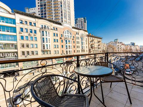 комерційна за адресою Саксаганського вул., 147/5