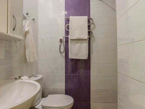 комерційна за адресою Саксаганського вул., 147/5