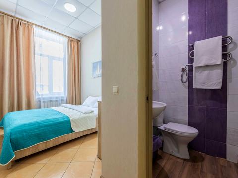 комерційна за адресою Саксаганського вул., 147/5