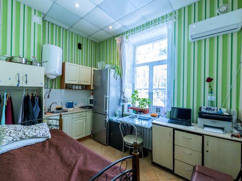 комерційна за адресою Саксаганського вул., 147/5