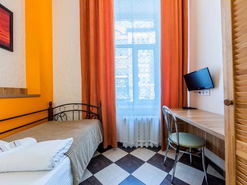 комерційна за адресою Саксаганського вул., 147/5