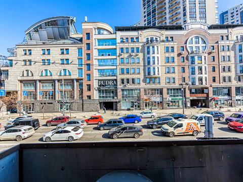 комерційна за адресою Саксаганського вул., 147/5