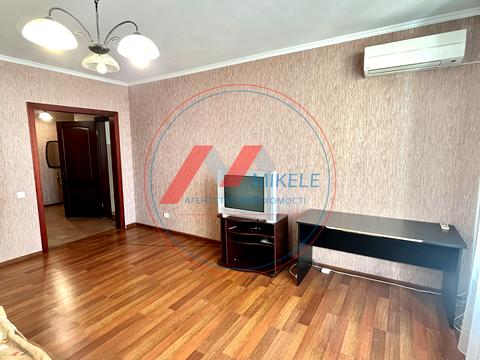 квартира за адресою Дніпровська набережна вул., 26-К