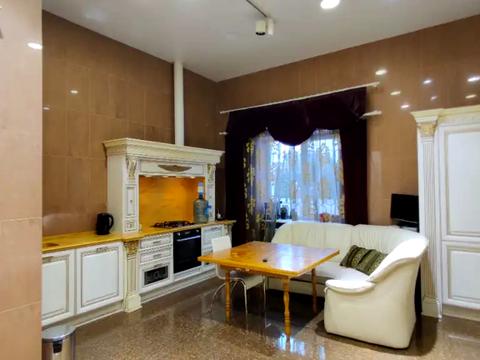 дом по адресу Підводників