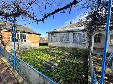 будинок за адресою Лісова