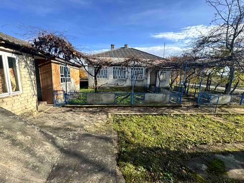 будинок за адресою Лісова