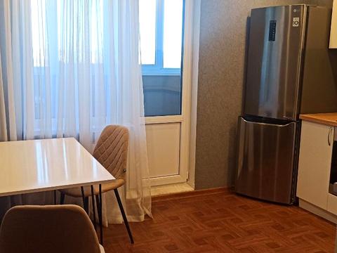 квартира за адресою Ревуцького вул., 54