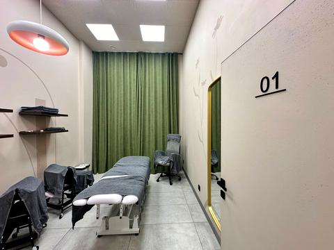 коммерческая по адресу Черновола просп. (700-летия Львова), 16з