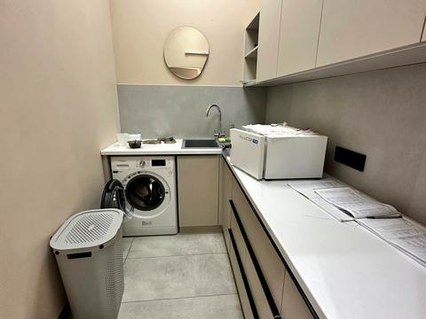 коммерческая по адресу Черновола просп. (700-летия Львова), 16з