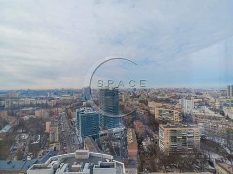 комерційна за адресою Кловський узвіз (Кловський), 7a