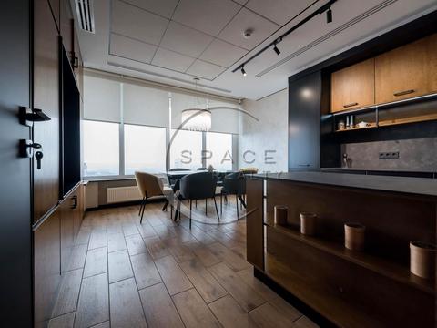 комерційна за адресою Кловський узвіз (Кловський), 7a