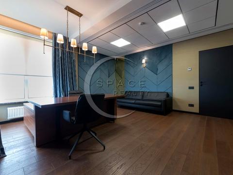 комерційна за адресою Кловський узвіз (Кловський), 7a