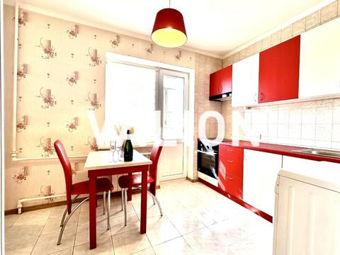 квартира за адресою Академіка Глушкова просп., 14