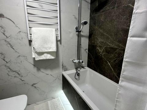 квартира за адресою Білогірська вул., 12