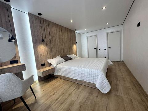 квартира за адресою Білогірська вул., 12