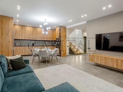 будинок за адресою Богатирська вул.