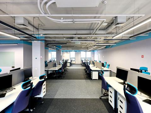 комерційна за адресою Сім'ї Прахових вул. (Гайдара), 54