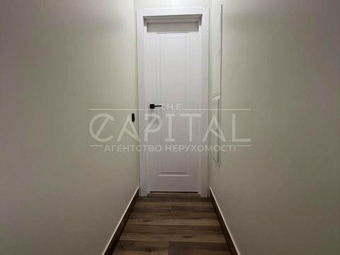 дом по адресу с. Петропавловская Борщаговка, Каштановая ул.