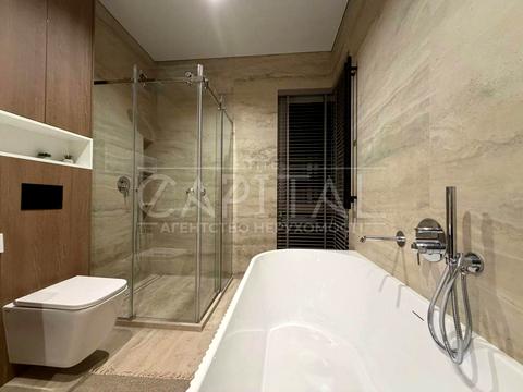 дом по адресу с. Петропавловская Борщаговка, Каштановая ул.