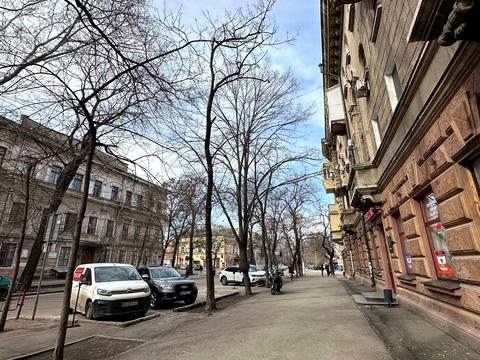 квартира за адресою Пастера вул., 21