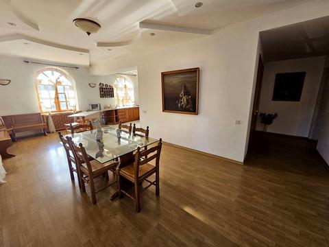 квартира за адресою Батальйону "Дніпро" бульв., 1-А