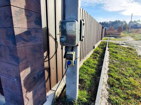 участок по адресу Евгения Плужника ул.