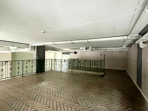 комерційна за адресою Сергія Єфремова вул. (Ворошилова), 22