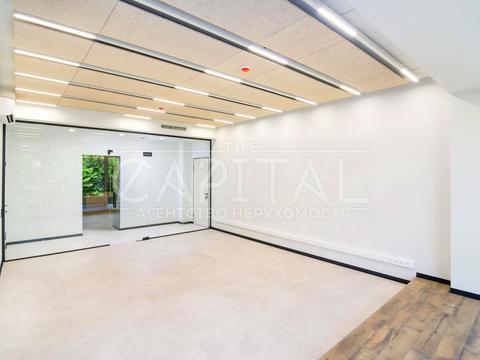 комерційна за адресою Професора Підвисоцького вул., 4