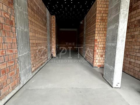 комерційна за адресою Ґарета Джонса вул. (Сім'ї Хохлових), 8