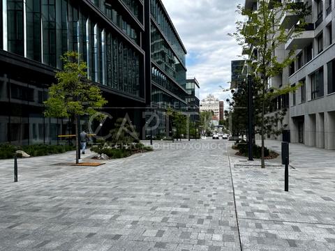 комерційна за адресою Ґарета Джонса вул. (Сім'ї Хохлових), 8