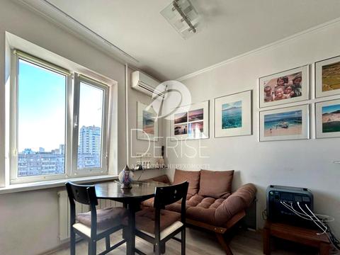 квартира за адресою Йорданська вул. (Лайоша Гавро), 11-Д