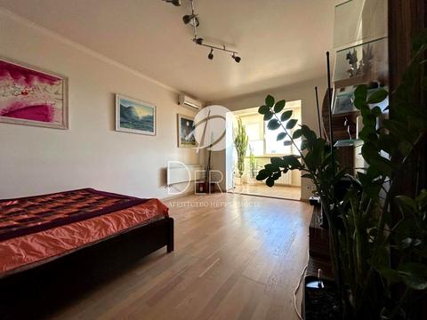 квартира за адресою Йорданська вул. (Лайоша Гавро), 11-Д