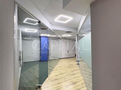 комерційна за адресою вул. Большая Житомирская, 20