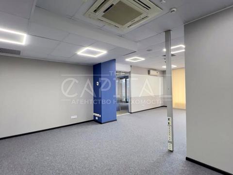 комерційна за адресою вул. Большая Житомирская, 20