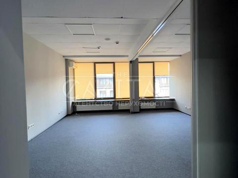 комерційна за адресою вул. Большая Житомирская, 20