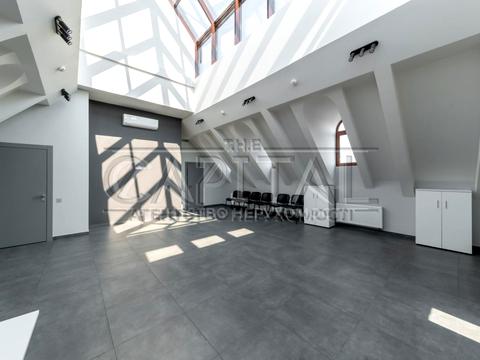 комерційна за адресою Хмельницького Богдана, 58