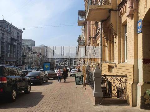 комерційна за адресою Симона Петлюри вул. (Комінтерну), 14