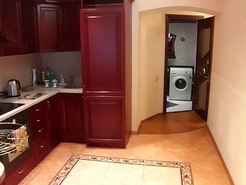 квартира по адресу Святошинская пл., 1